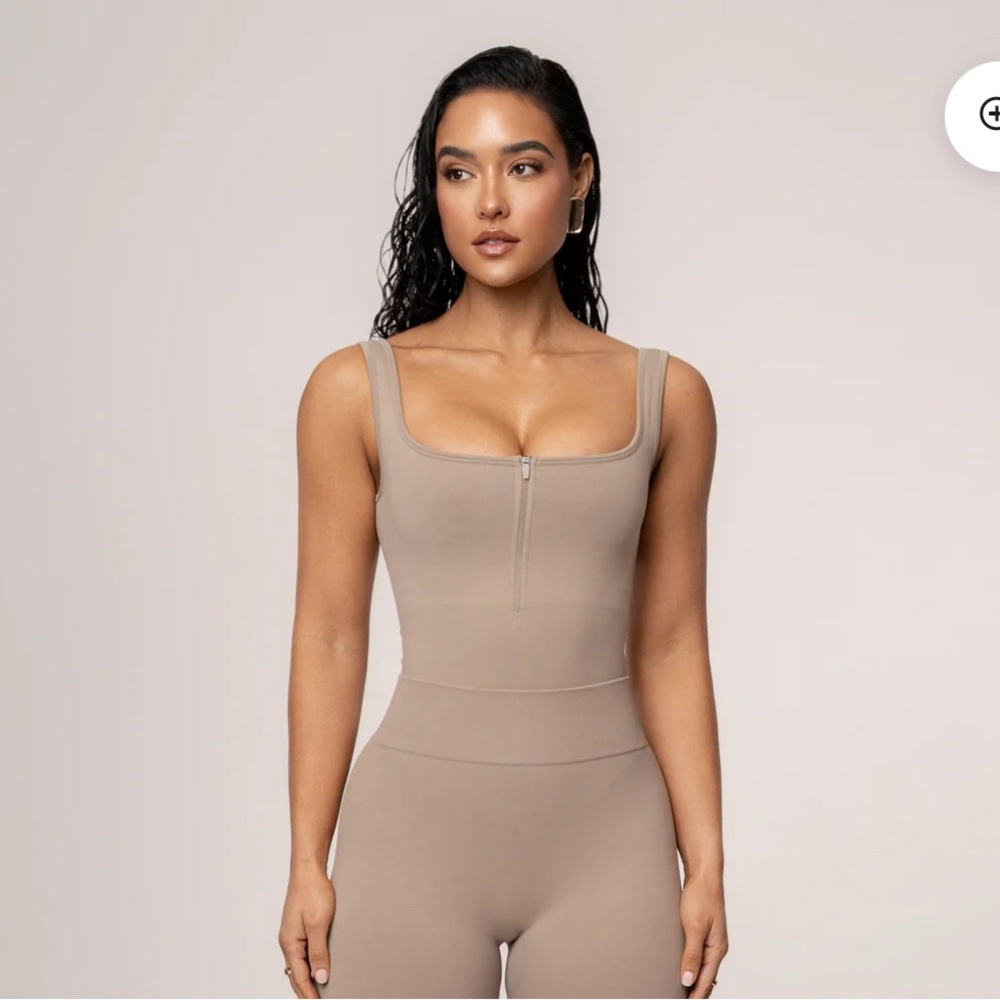 JLUXLABEL Tan Fitted Ribbed Bodysuit